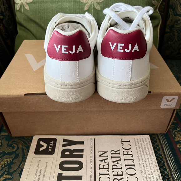 Veja UCRA CWL Marsala Brand new - Picture 8 of 10
